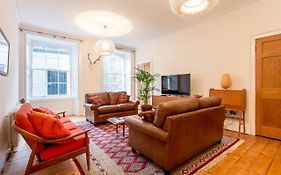 Joivy Spacious Flat With Garden In City Centre